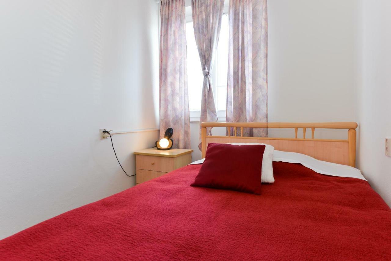 Apartment Mandic With Parking