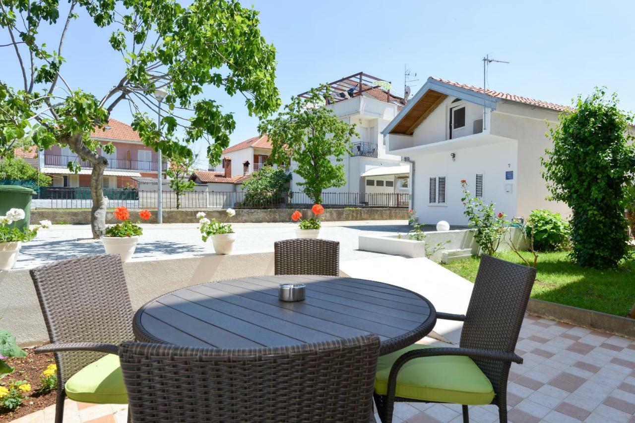 Apartment Mandic With Parking Zadar