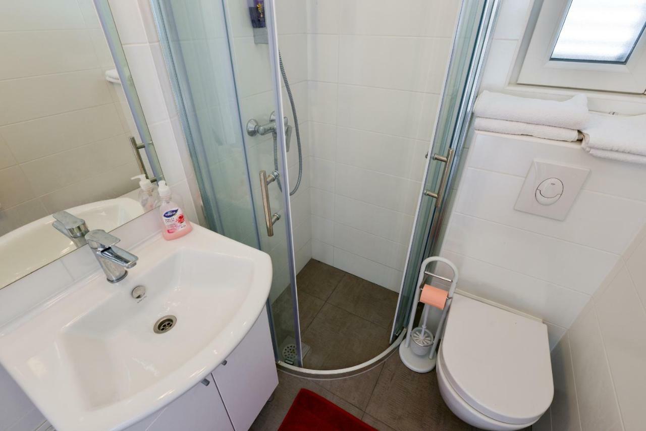 Apartment Mandic With Parking Zadar