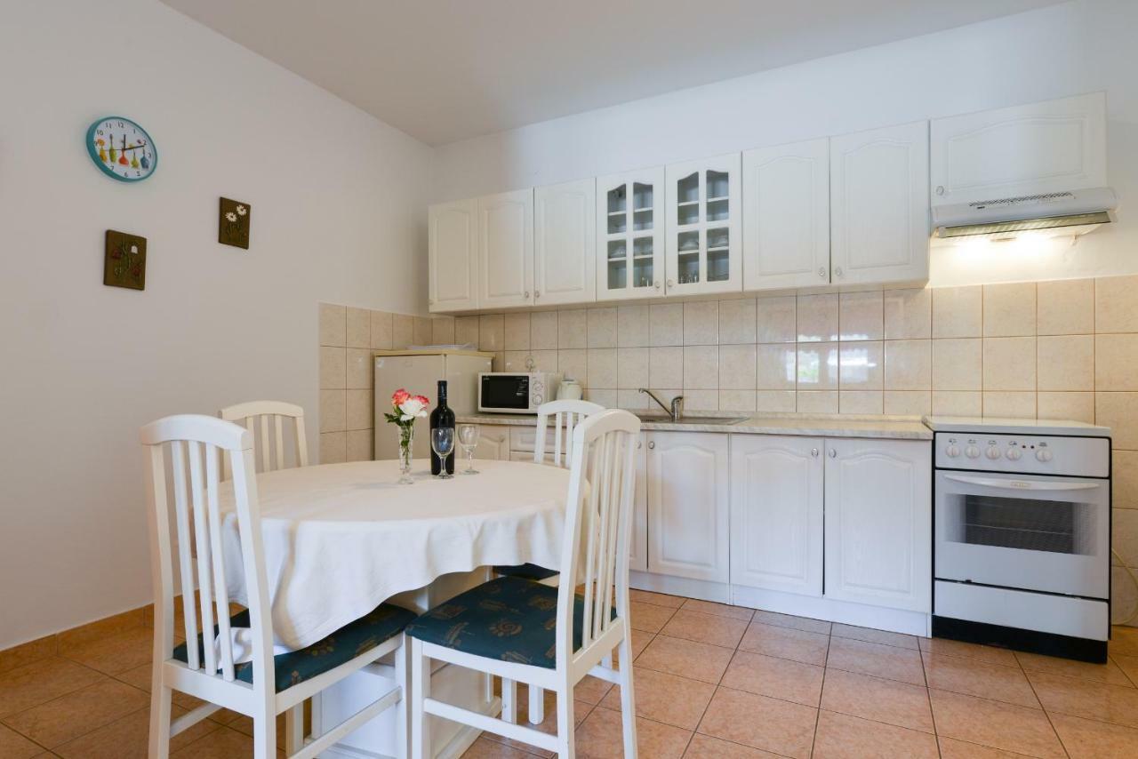 Apartment Mandic With Parking Zadar